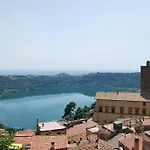 Hotel Diffuso Specchio Di Diana Nemi
