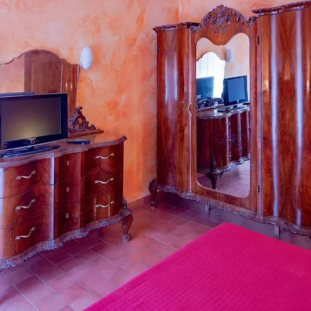 Diffuso Specchio Di Diana Hotel